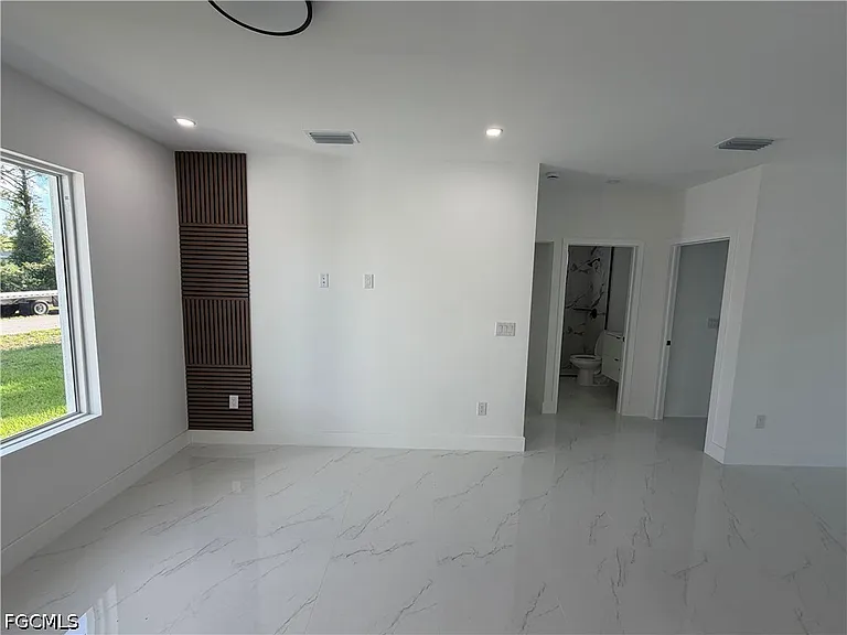759 Cane St E — Photo 12
