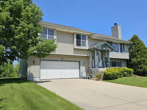 830 East Sommers DRIVE, Oak Creek, WI 53154