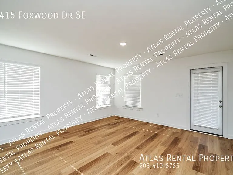 4415 Foxwood Dr — Photo 8