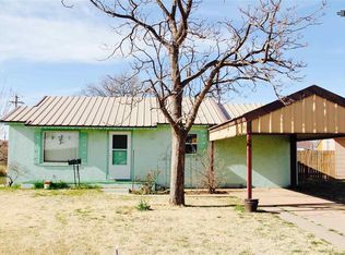 221 Torreon Dr, Clovis, NM 88101