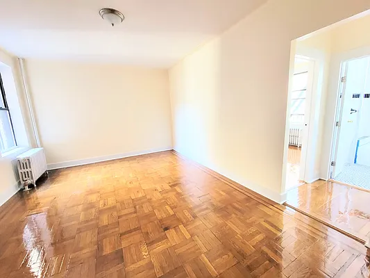 Rented by Duradox Management LLC | media 16