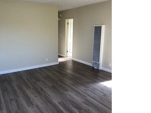 4th image of 976 W 46th St APT 5