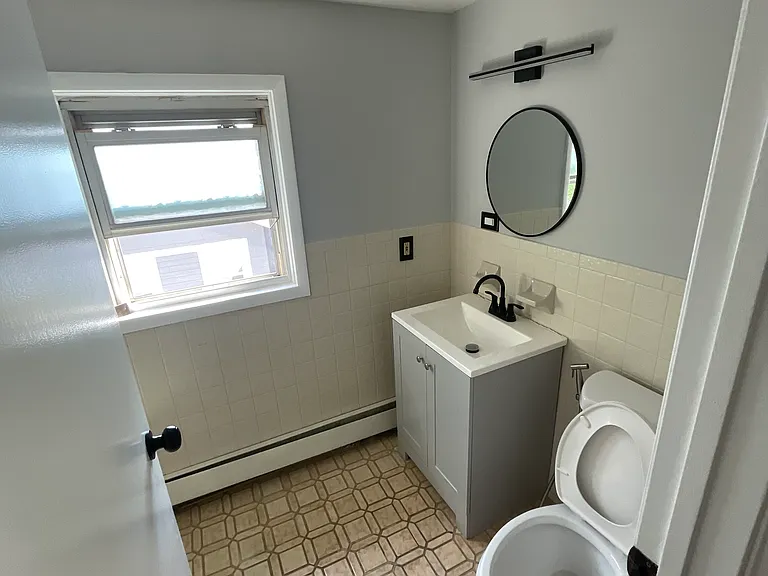2144 Evans St #1 — Photo 15