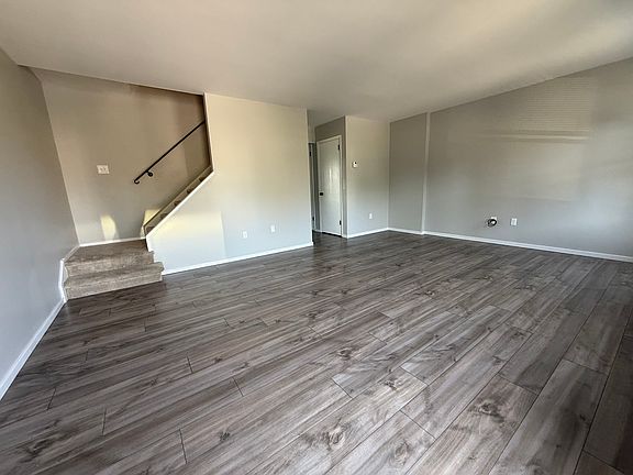 3rd image of 4242 Mohican Dr