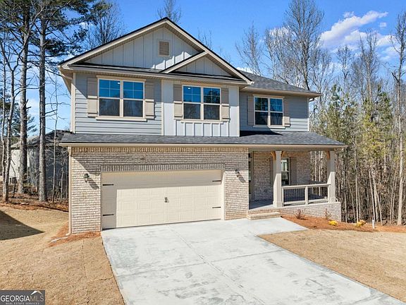 4th image of 657 Forest Way