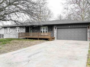 708 E 1st St, Whitewater, KS 67154