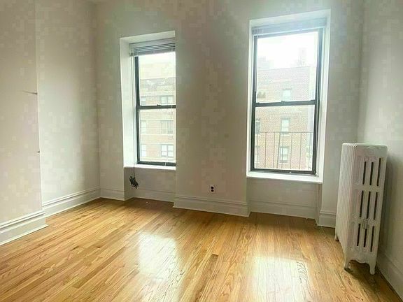 2nd image of 1443 York Ave #5BA