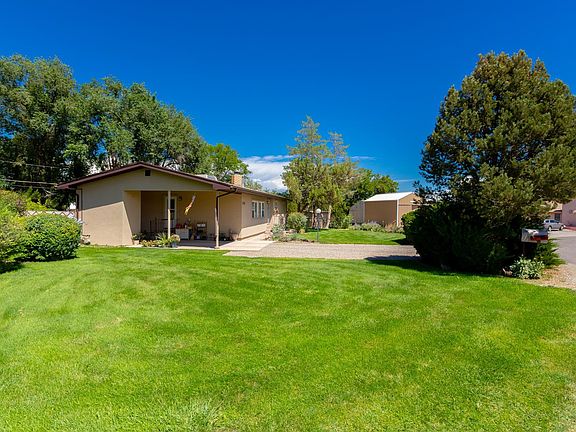 2nd image of 2252 Redlands Ct