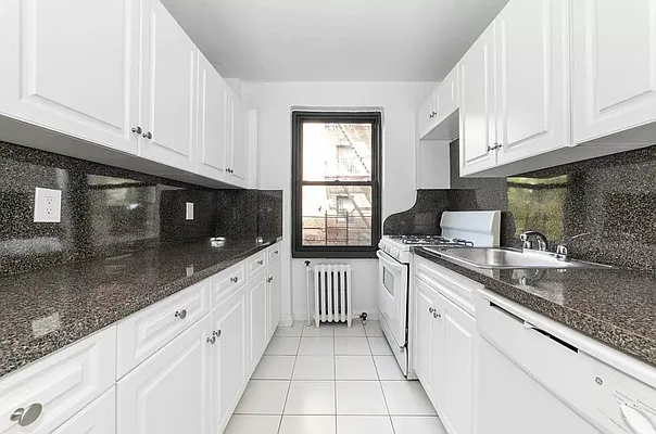 Rented by Bruma Realty LLC | media 3
