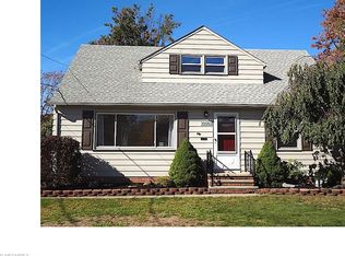 30083 Warren Rd, Wickliffe, OH 44092