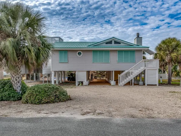 38 Sunrise Ln, Panacea, FL 32346