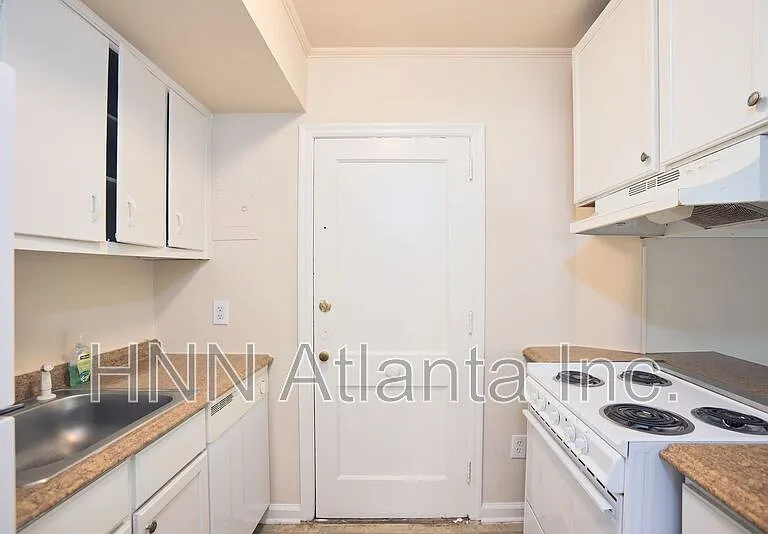 1082 Briarcliff Rd NE #1 — Photo 3