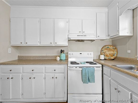 4th image of 517 Albany St