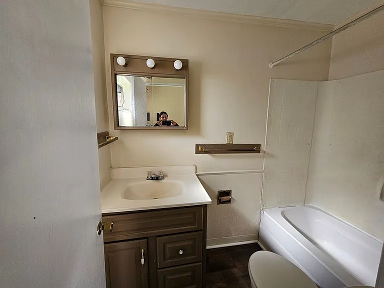 1521 Mutual St #2 — Photo 6