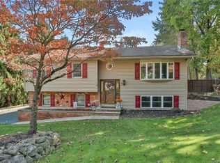 9 Brisman Dr, Thiells, NY 10984