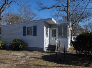 12 E Tiana Rd UNIT 5, Hampton Bays, NY 11946