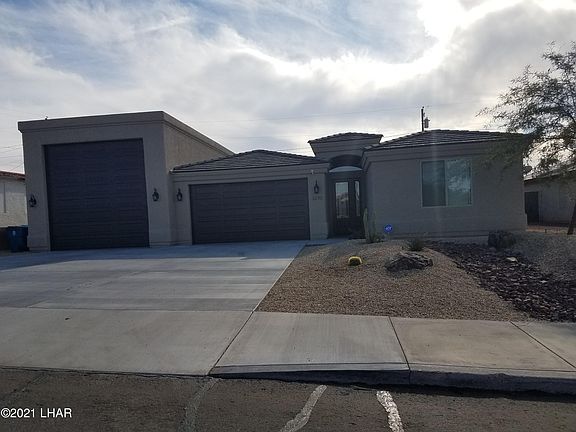 2nd image of 3270 Chemehuevi Blvd