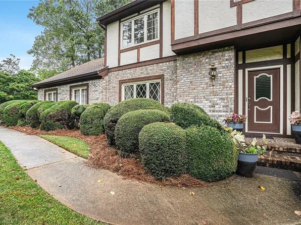 1720 Tilling Way, Stone Mountain, GA 30087