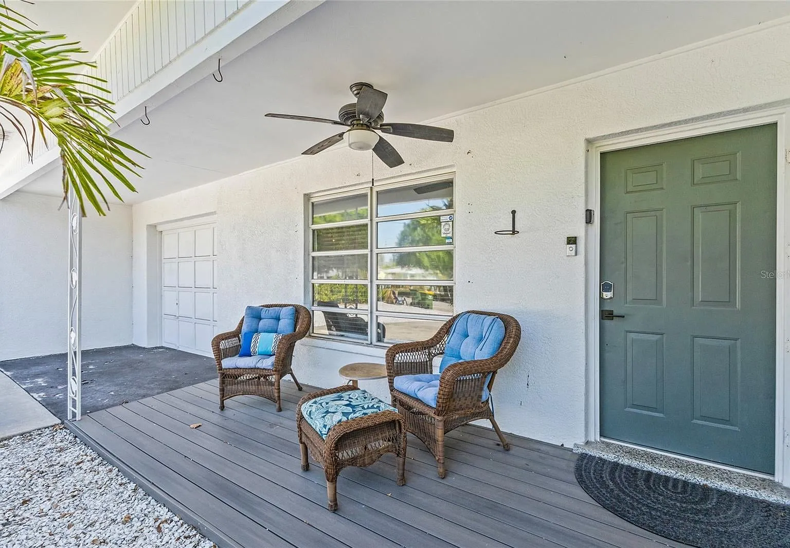 3 bed, 1376 sqft, $2,650 — Photo 1