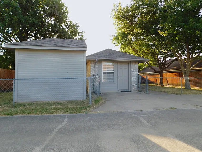 3109 N Bell Ave — Photo 36