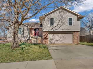 5120 SW 34th St, Topeka, KS 66614