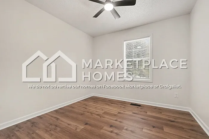 109 Hampton Dr — Photo 17