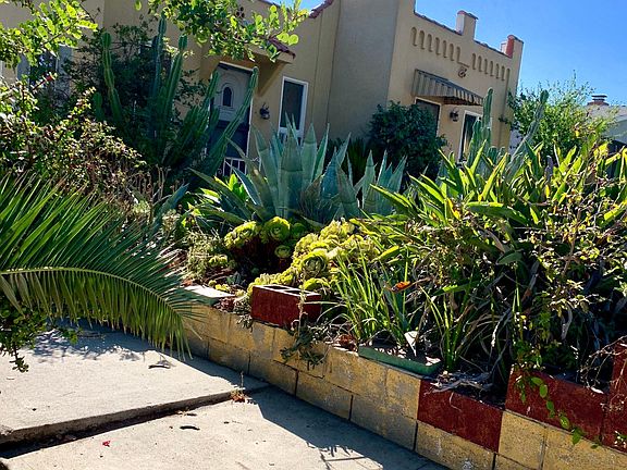 2nd image of 3300 Madera Ave