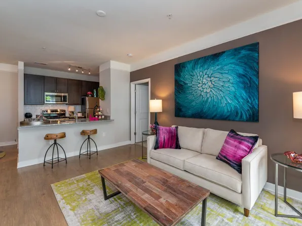 Commonwealth at York II