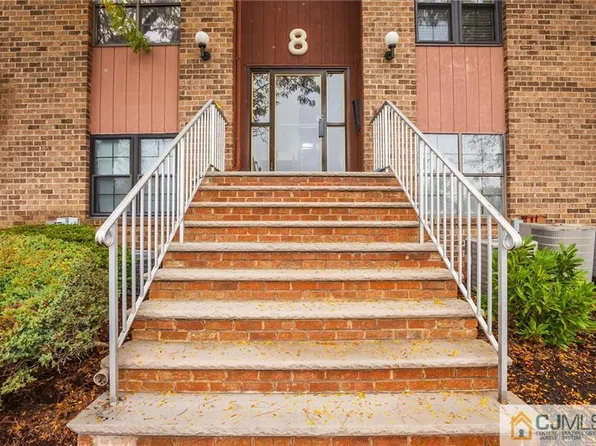 95 Golden Sq #C, Woodbridge, NJ 07095