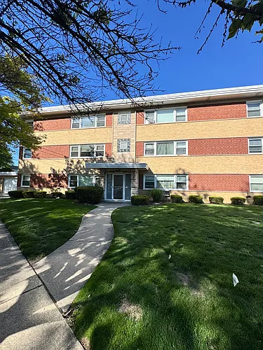 3401 N Plainfield Ave #2 Photo 1 3401 N Plainfield Ave #2 Photo 1