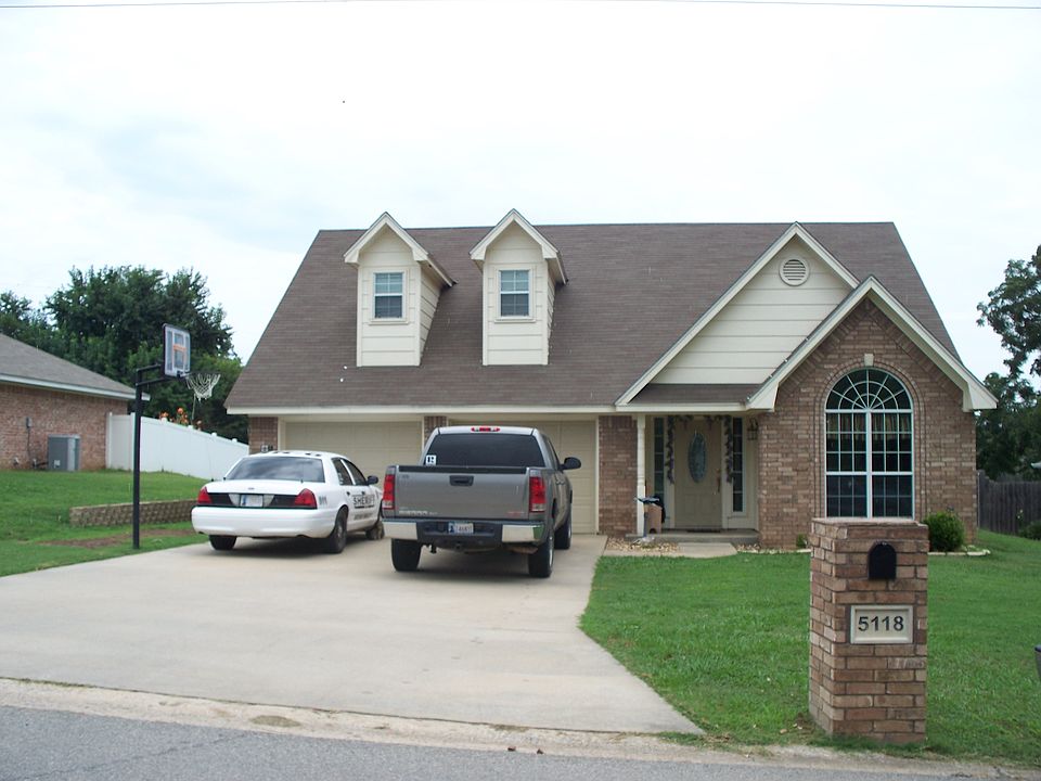 1st image of 5118 Roadrunner Dr