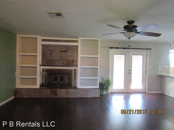 3rd image of 1701 NW Gray Warr Pl