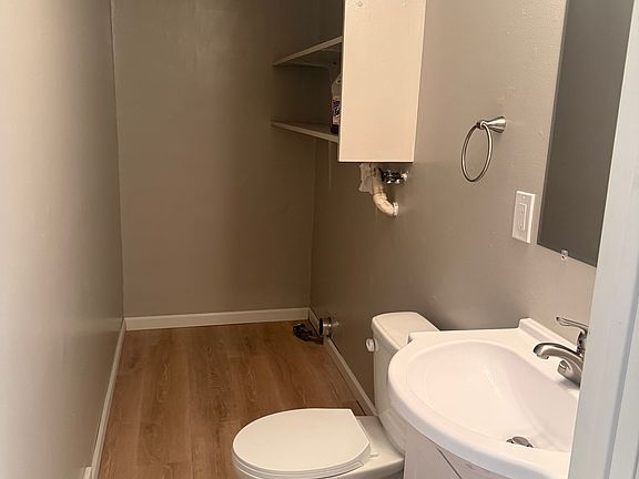 4th image of 5501 Trastevere Rd