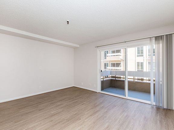 2nd image of 257 Vernon St APT 303