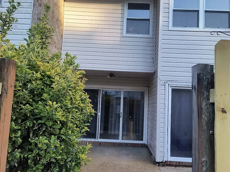 6402 Dillard Pl — Photo 7