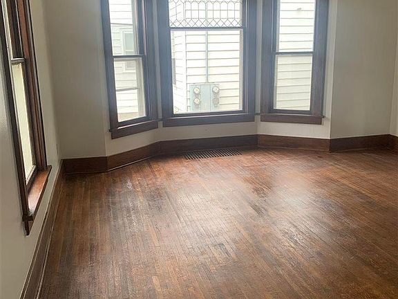 5th image of 3815 3rd Ave