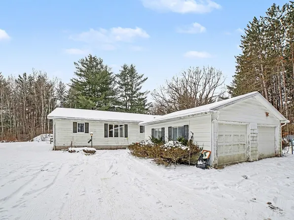 5669 W Barden Rd, Coleman, MI 48618