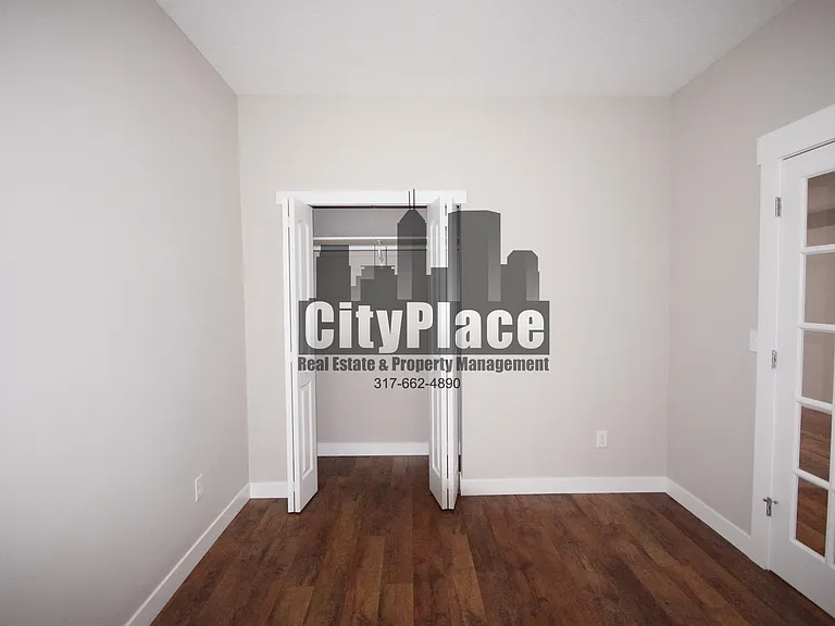 1399 Hoefgen St — Photo 6