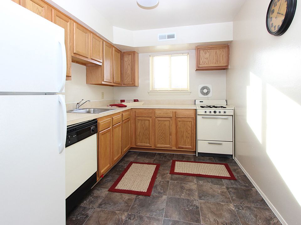 1st image of 469 Glen Mar Rd #466-C4
