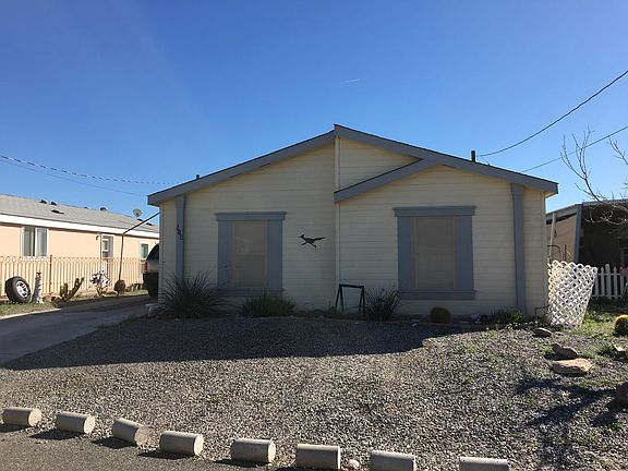 2nd image of 513 E Bluewater Dr