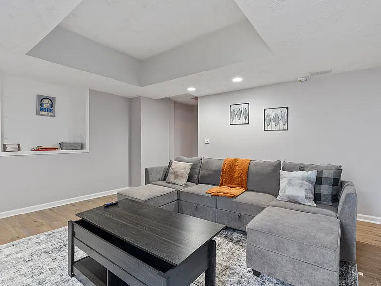 729 Sunny Field Ln — Photo 44