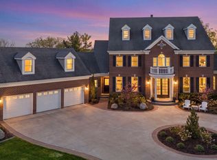 18482 Bearpath Trl, Eden Prairie, MN 55347