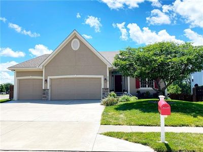 8938 N Essex Dr, Kansas City, MO, 64156