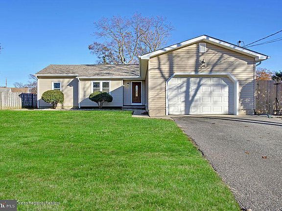 2nd image of 1141 Kenton Dr