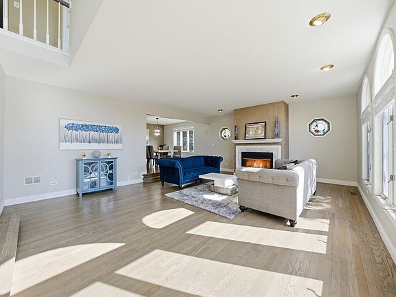 5th image of 1 Longwood Way