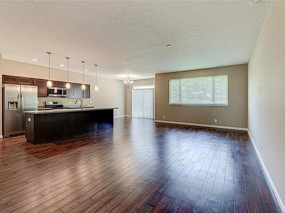 2nd image of 302 Westmoor Dr