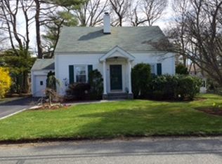 16 Marion St, Greenvale, NY 11548