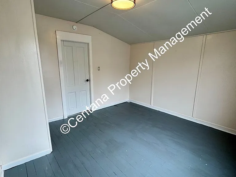 330 W Daly St — Photo 8