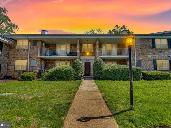 1132 S Washington St APT 104, Falls Church, VA 22046