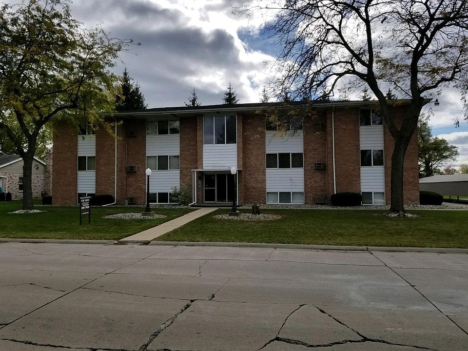 1st image of 4955 Century Dr APT 6